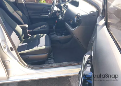 2015 Toyota Prius C Two из США, поврежденный, VIN JTDKDTB33F1091855